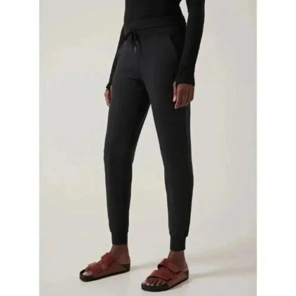 Athleta Petite Balance Black High Rise Jogger Sweatpants MP - Picture 1 of 5
